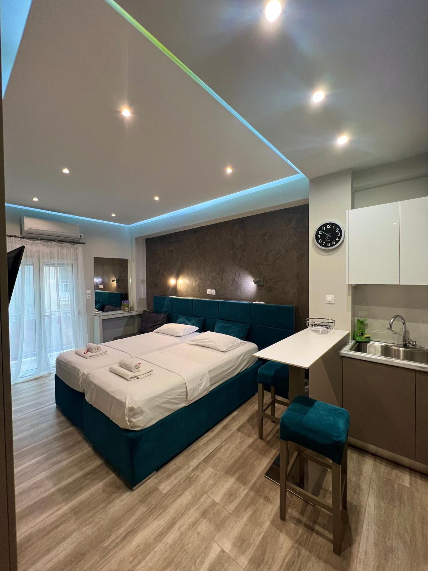 Emerald Lux Apartment Athén Kültér fotó